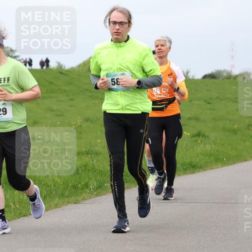 04.05.2025 - 8. Wedeler Halbmarathon Lena Gebhardt http://msf.ph/oto/7841747 04.05.2025 11:59:16 Laufen 829, 58 meine-sportfotos.de