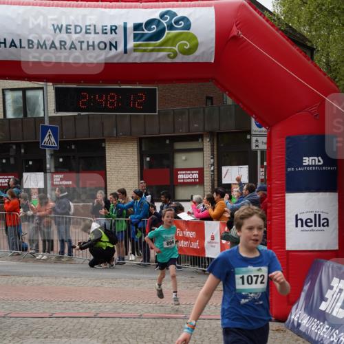 04.05.2025 - 8. Wedeler Halbmarathon Felixshl http://msf.ph/oto/7841752 04.05.2025 12:48:09 Ziel 542, 600, 899, 906, 941, 1072, 1192 meine-sportfotos.de