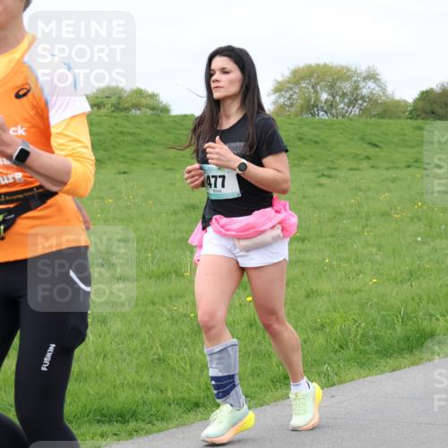 04.05.2025 - 8. Wedeler Halbmarathon Lena Gebhardt http://msf.ph/oto/7841761 04.05.2025 11:59:22 Laufen 477 meine-sportfotos.de