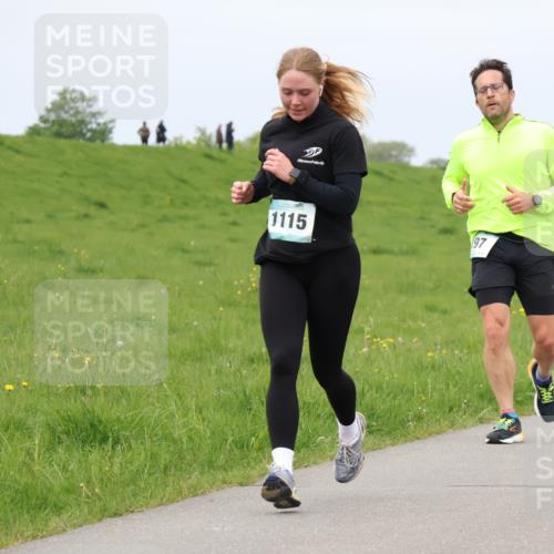 04.05.2025 - 8. Wedeler Halbmarathon Lena Gebhardt http://msf.ph/oto/7841780 04.05.2025 11:59:29 Laufen 1115, 849, 97 meine-sportfotos.de