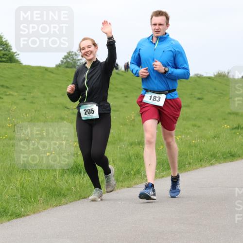 04.05.2025 - 8. Wedeler Halbmarathon Lena Gebhardt http://msf.ph/oto/7841820 04.05.2025 11:59:39 Laufen 205, 183, 223 meine-sportfotos.de