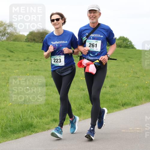 04.05.2025 - 8. Wedeler Halbmarathon Lena Gebhardt http://msf.ph/oto/7841855 04.05.2025 11:59:47 Laufen 223, 201, 261 meine-sportfotos.de