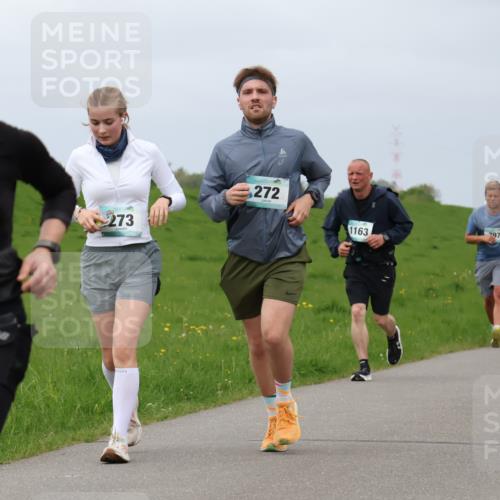 04.05.2025 - 8. Wedeler Halbmarathon Lena Gebhardt http://msf.ph/oto/7841952 04.05.2025 12:01:19 Laufen 273, 272, 1163, 797, 819 meine-sportfotos.de