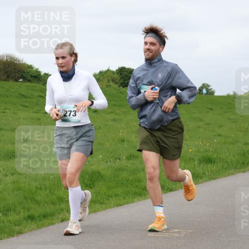 04.05.2025 - 8. Wedeler Halbmarathon Lena Gebhardt http://msf.ph/oto/7841966 04.05.2025 12:01:22 Laufen 273, 1163 meine-sportfotos.de