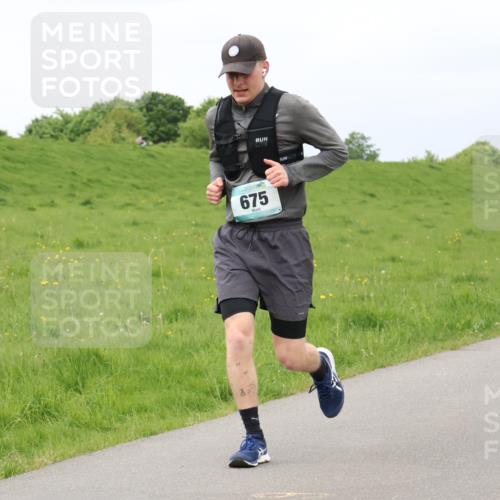 04.05.2025 - 8. Wedeler Halbmarathon Lena Gebhardt http://msf.ph/oto/7842033 04.05.2025 12:02:13 Laufen 675 meine-sportfotos.de