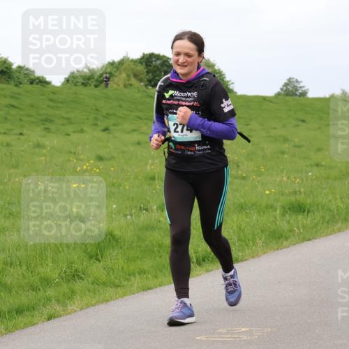 04.05.2025 - 8. Wedeler Halbmarathon Lena Gebhardt http://msf.ph/oto/7842035 04.05.2025 12:02:19 Laufen 20, 274 meine-sportfotos.de