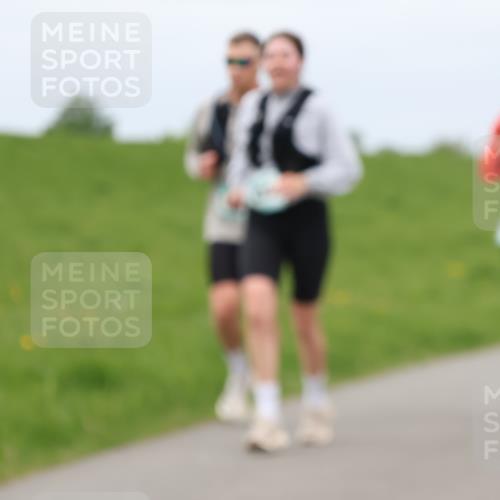 04.05.2025 - 8. Wedeler Halbmarathon Lena Gebhardt http://msf.ph/oto/7842039 04.05.2025 12:02:29 Laufen  meine-sportfotos.de