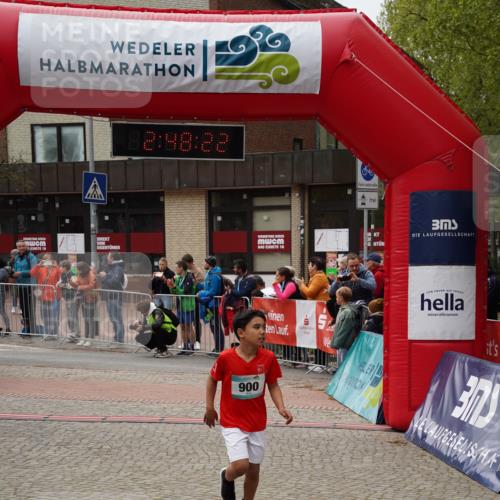 04.05.2025 - 8. Wedeler Halbmarathon Felixshl http://msf.ph/oto/7842059 04.05.2025 12:48:20 Ziel 161, 591, 900, 1076, 1191 meine-sportfotos.de