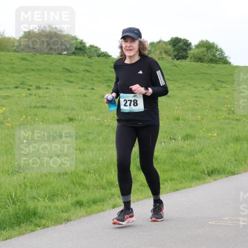 04.05.2025 - 8. Wedeler Halbmarathon Lena Gebhardt http://msf.ph/oto/7842133 04.05.2025 12:03:58 Laufen 278 meine-sportfotos.de