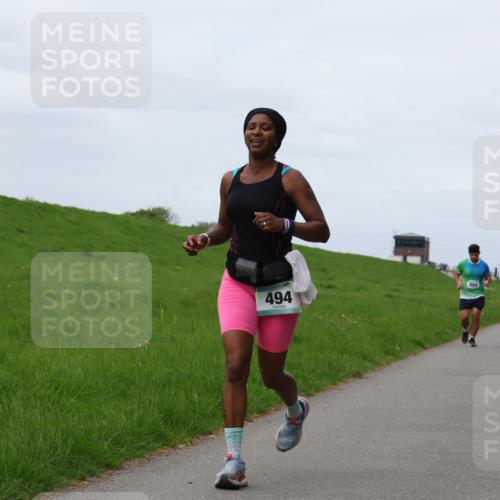 04.05.2025 - 8. Wedeler Halbmarathon Yannick Fuchs http://msf.ph/oto/7842148 04.05.2025 11:50:11 Laufen 494, 884 meine-sportfotos.de