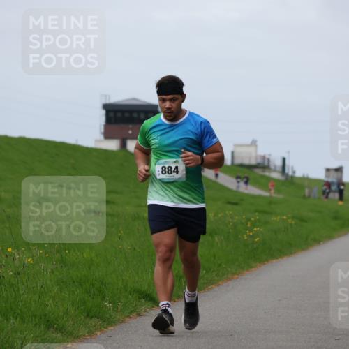 04.05.2025 - 8. Wedeler Halbmarathon Yannick Fuchs http://msf.ph/oto/7842194 04.05.2025 11:50:14 Laufen 884 meine-sportfotos.de