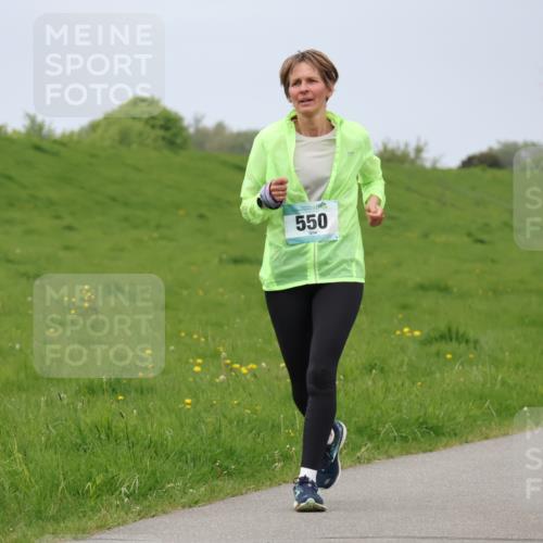 04.05.2025 - 8. Wedeler Halbmarathon Lena Gebhardt http://msf.ph/oto/7842245 04.05.2025 12:06:03 Laufen 550 meine-sportfotos.de