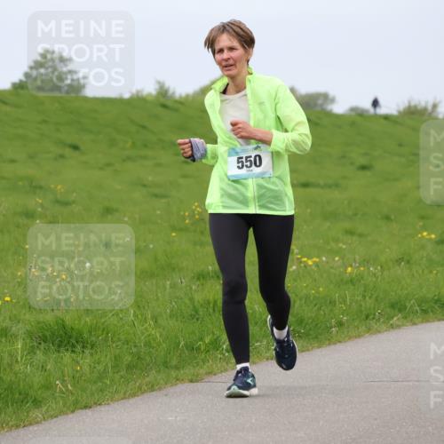 04.05.2025 - 8. Wedeler Halbmarathon Lena Gebhardt http://msf.ph/oto/7842248 04.05.2025 12:06:04 Laufen 550 meine-sportfotos.de