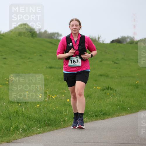 04.05.2025 - 8. Wedeler Halbmarathon Lena Gebhardt http://msf.ph/oto/7842336 04.05.2025 12:08:30 Laufen 167 meine-sportfotos.de