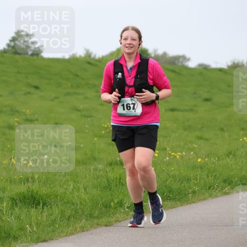 04.05.2025 - 8. Wedeler Halbmarathon Lena Gebhardt http://msf.ph/oto/7842340 04.05.2025 12:08:32 Laufen 167 meine-sportfotos.de