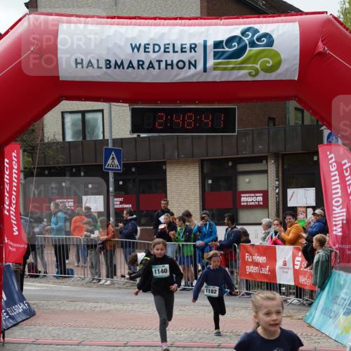 04.05.2025 - 8. Wedeler Halbmarathon Felixshl http://msf.ph/oto/7842347 04.05.2025 12:48:39 Ziel 32, 621, 1140, 1182, 1185 meine-sportfotos.de