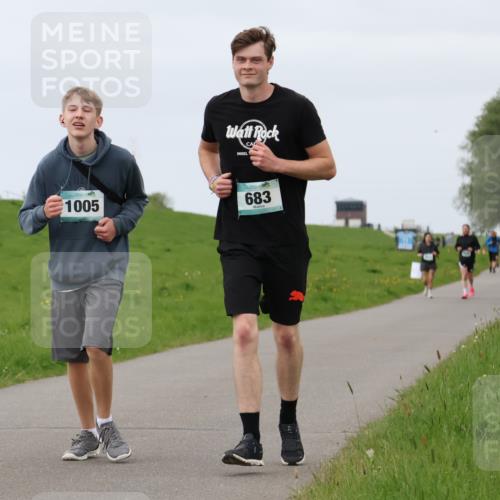 04.05.2025 - 8. Wedeler Halbmarathon Lena Gebhardt http://msf.ph/oto/7842348 04.05.2025 12:09:07 Laufen 1005, 683 meine-sportfotos.de