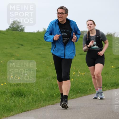 04.05.2025 - 8. Wedeler Halbmarathon Lena Gebhardt http://msf.ph/oto/7842368 04.05.2025 12:10:00 Laufen 1, 595 meine-sportfotos.de