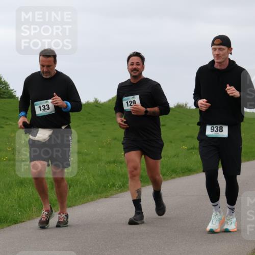 04.05.2025 - 8. Wedeler Halbmarathon Lena Gebhardt http://msf.ph/oto/7842403 04.05.2025 12:12:05 Laufen 133, 129, 938 meine-sportfotos.de