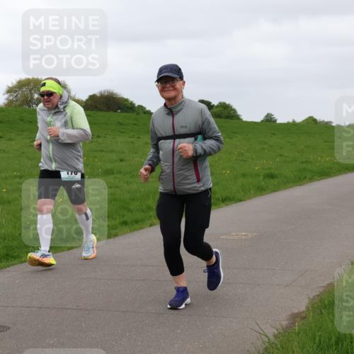 04.05.2025 - 8. Wedeler Halbmarathon Lena Gebhardt http://msf.ph/oto/7842477 04.05.2025 12:17:33 Laufen  meine-sportfotos.de