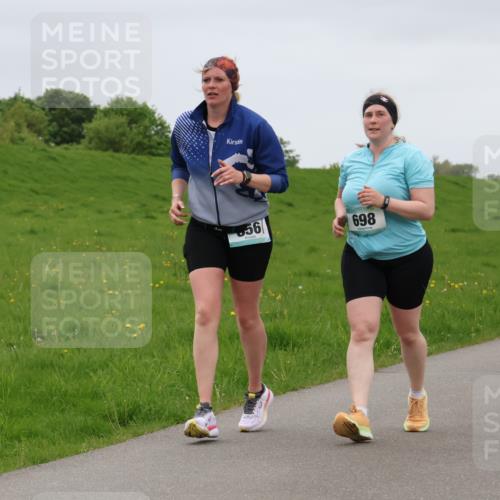 04.05.2025 - 8. Wedeler Halbmarathon Lena Gebhardt http://msf.ph/oto/7842513 04.05.2025 12:19:46 Laufen 56, 698 meine-sportfotos.de