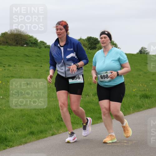 04.05.2025 - 8. Wedeler Halbmarathon Lena Gebhardt http://msf.ph/oto/7842517 04.05.2025 12:19:48 Laufen 56, 698 meine-sportfotos.de