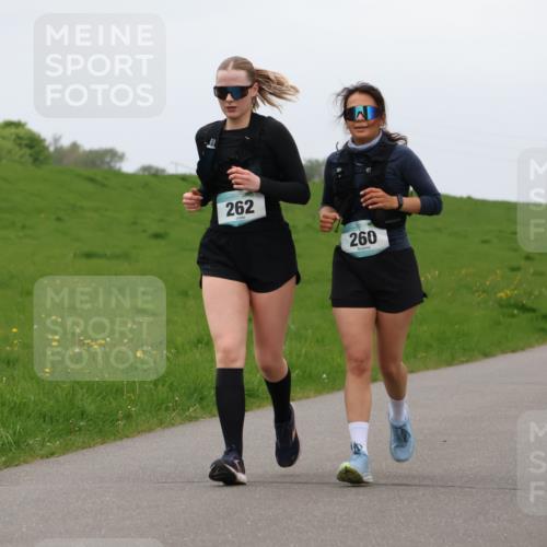 04.05.2025 - 8. Wedeler Halbmarathon Lena Gebhardt http://msf.ph/oto/7842531 04.05.2025 12:20:13 Laufen 262, 260 meine-sportfotos.de