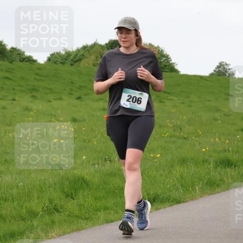 04.05.2025 - 8. Wedeler Halbmarathon Lena Gebhardt http://msf.ph/oto/7842561 04.05.2025 12:22:42 Laufen 206, 877 meine-sportfotos.de