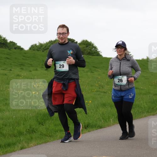 04.05.2025 - 8. Wedeler Halbmarathon Lena Gebhardt http://msf.ph/oto/7842586 04.05.2025 12:24:35 Laufen 29, 26 meine-sportfotos.de