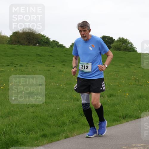 04.05.2025 - 8. Wedeler Halbmarathon Lena Gebhardt http://msf.ph/oto/7842619 04.05.2025 12:27:26 Laufen 212 meine-sportfotos.de