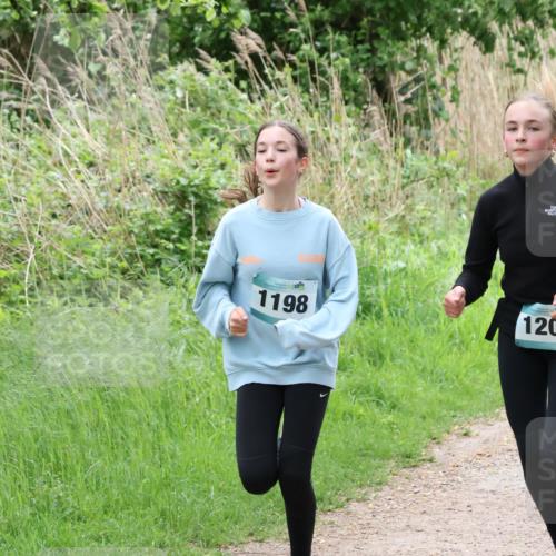 04.05.2025 - 8. Wedeler Halbmarathon Lena Gebhardt http://msf.ph/oto/7842727 04.05.2025 11:19:18 Laufen  meine-sportfotos.de