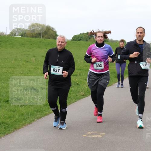 04.05.2025 - 8. Wedeler Halbmarathon Lena Gebhardt http://msf.ph/oto/7842766 04.05.2025 11:22:18 Laufen  meine-sportfotos.de