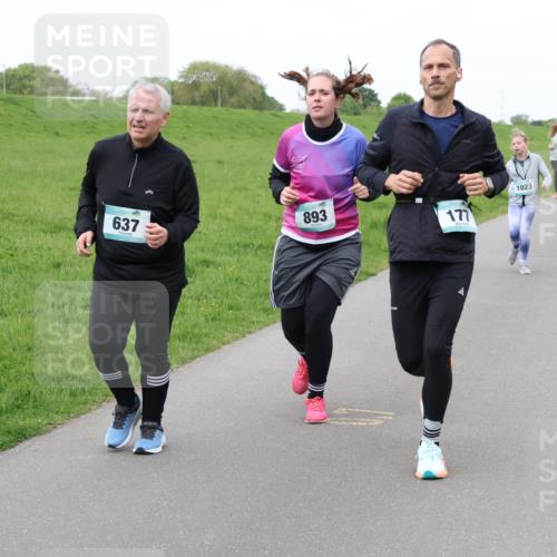 04.05.2025 - 8. Wedeler Halbmarathon Lena Gebhardt http://msf.ph/oto/7842768 04.05.2025 11:22:18 Laufen  meine-sportfotos.de