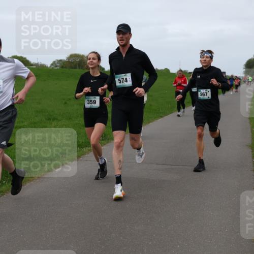 04.05.2025 - 8. Wedeler Halbmarathon Lena Gebhardt http://msf.ph/oto/7842776 04.05.2025 11:22:37 Laufen  meine-sportfotos.de