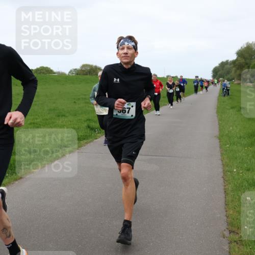 04.05.2025 - 8. Wedeler Halbmarathon Lena Gebhardt http://msf.ph/oto/7842780 04.05.2025 11:22:38 Laufen  meine-sportfotos.de