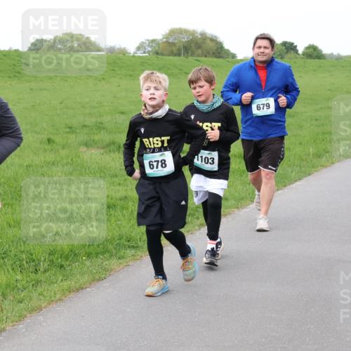 04.05.2025 - 8. Wedeler Halbmarathon Lena Gebhardt http://msf.ph/oto/7842782 04.05.2025 11:22:44 Laufen  meine-sportfotos.de