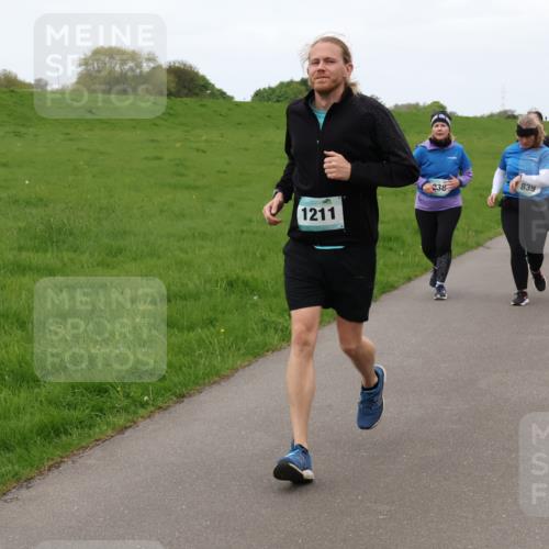 04.05.2025 - 8. Wedeler Halbmarathon Lena Gebhardt http://msf.ph/oto/7842806 04.05.2025 11:23:52 Laufen  meine-sportfotos.de