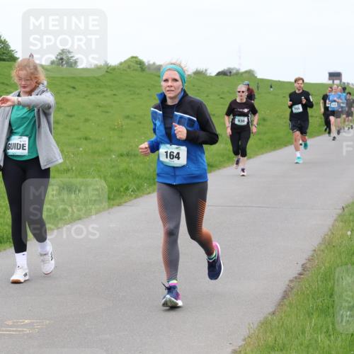 04.05.2025 - 8. Wedeler Halbmarathon Lena Gebhardt http://msf.ph/oto/7842831 04.05.2025 11:26:23 Laufen  meine-sportfotos.de