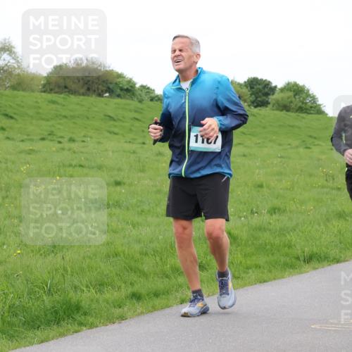 04.05.2025 - 8. Wedeler Halbmarathon Lena Gebhardt http://msf.ph/oto/7842835 04.05.2025 11:26:40 Laufen  meine-sportfotos.de