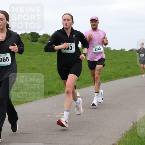 04.05.2025 - 8. Wedeler Halbmarathon Lena Gebhardt http://msf.ph/oto/7842864 04.05.2025 11:28:23 Laufen  meine-sportfotos.de