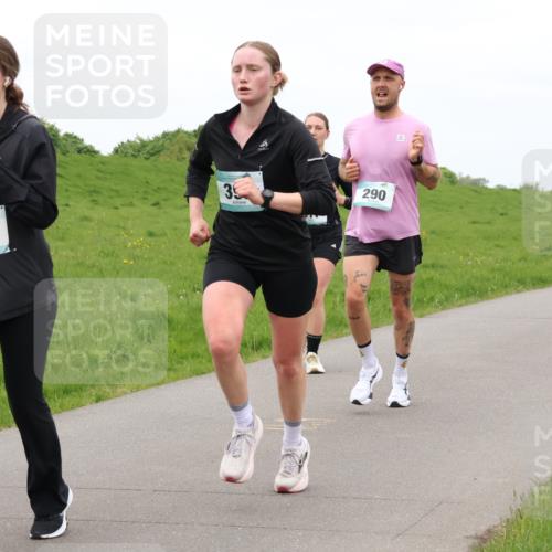 04.05.2025 - 8. Wedeler Halbmarathon Lena Gebhardt http://msf.ph/oto/7842865 04.05.2025 11:28:23 Laufen  meine-sportfotos.de