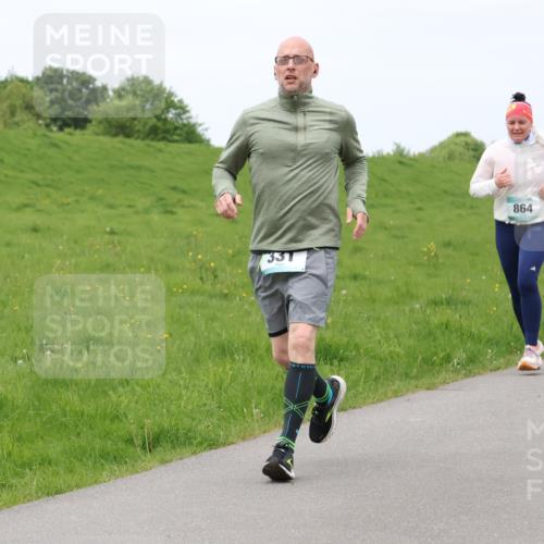 04.05.2025 - 8. Wedeler Halbmarathon Lena Gebhardt http://msf.ph/oto/7842871 04.05.2025 11:29:35 Laufen  meine-sportfotos.de