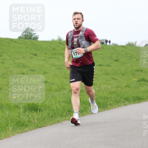 04.05.2025 - 8. Wedeler Halbmarathon Lena Gebhardt http://msf.ph/oto/7842875 04.05.2025 11:29:46 Laufen  meine-sportfotos.de
