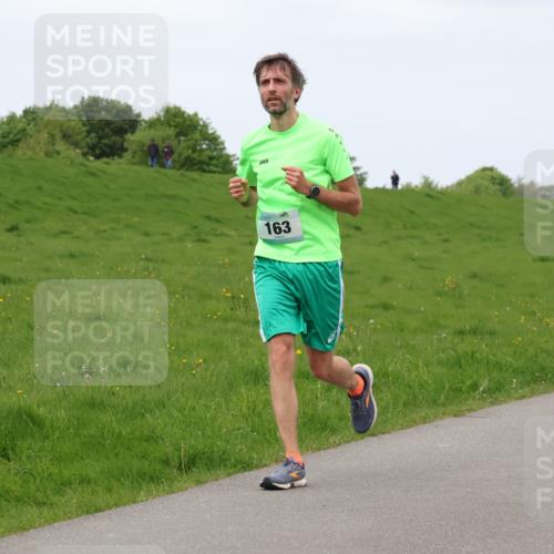 04.05.2025 - 8. Wedeler Halbmarathon Lena Gebhardt http://msf.ph/oto/7842883 04.05.2025 11:31:03 Laufen  meine-sportfotos.de