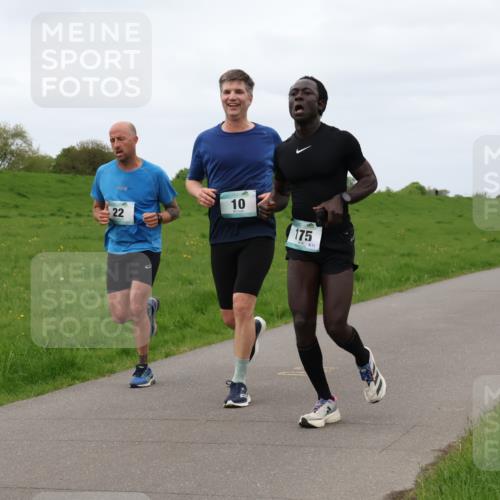 04.05.2025 - 8. Wedeler Halbmarathon Lena Gebhardt http://msf.ph/oto/7842918 04.05.2025 11:34:06 Laufen  meine-sportfotos.de
