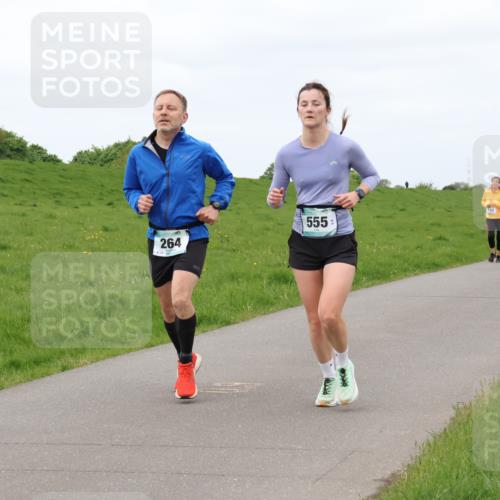 04.05.2025 - 8. Wedeler Halbmarathon Lena Gebhardt http://msf.ph/oto/7842933 04.05.2025 11:34:29 Laufen  meine-sportfotos.de