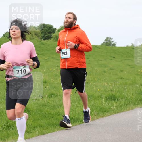 04.05.2025 - 8. Wedeler Halbmarathon Lena Gebhardt http://msf.ph/oto/7842961 04.05.2025 11:38:45 Laufen  meine-sportfotos.de