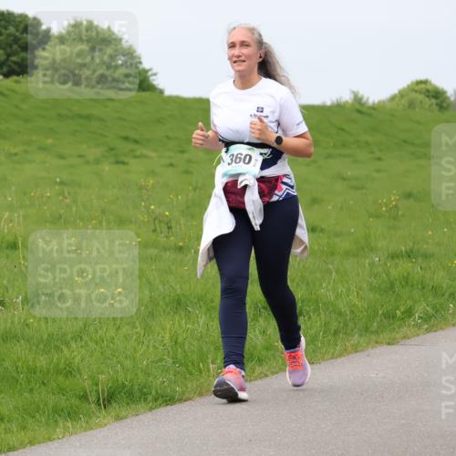 04.05.2025 - 8. Wedeler Halbmarathon Lena Gebhardt http://msf.ph/oto/7842964 04.05.2025 11:38:48 Laufen  meine-sportfotos.de