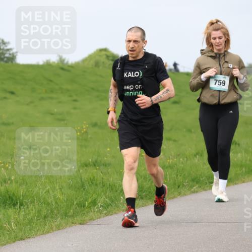 04.05.2025 - 8. Wedeler Halbmarathon Lena Gebhardt http://msf.ph/oto/7842966 04.05.2025 11:38:53 Laufen  meine-sportfotos.de