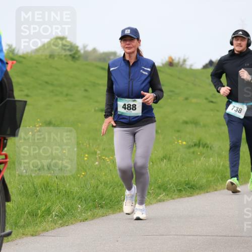 04.05.2025 - 8. Wedeler Halbmarathon Lena Gebhardt http://msf.ph/oto/7842973 04.05.2025 11:39:13 Laufen  meine-sportfotos.de